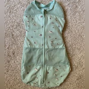 Happiest Baby Sleepea 5 second swaddle